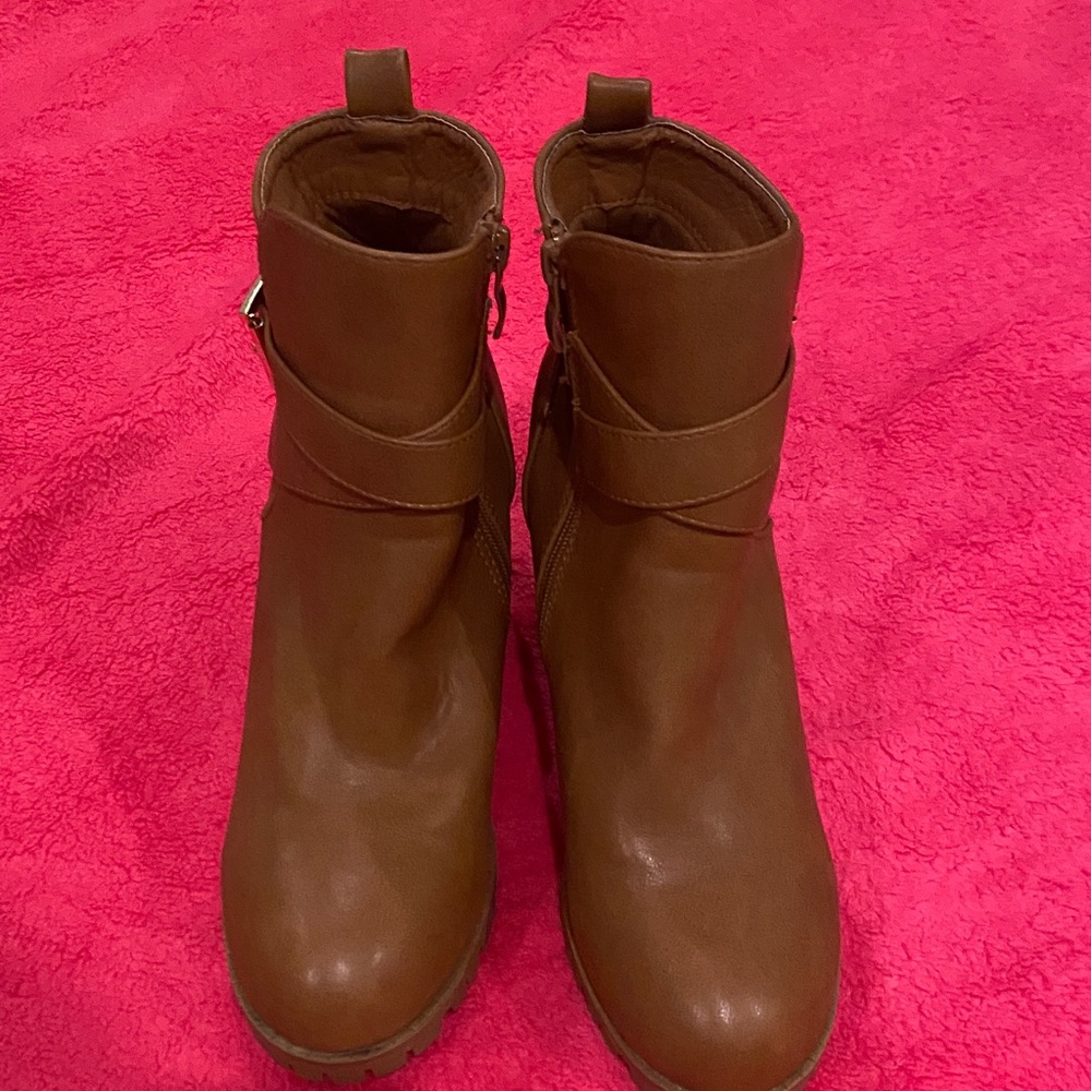 TOP Moda Cognac Ankle Booties with Wrap Strap